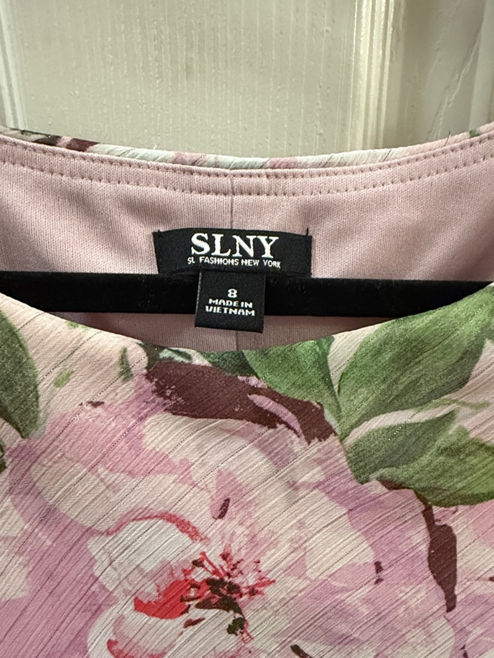 SLNY Pink Floral Tiered Midi Dress with Green Foliage - Picture 10 of 12